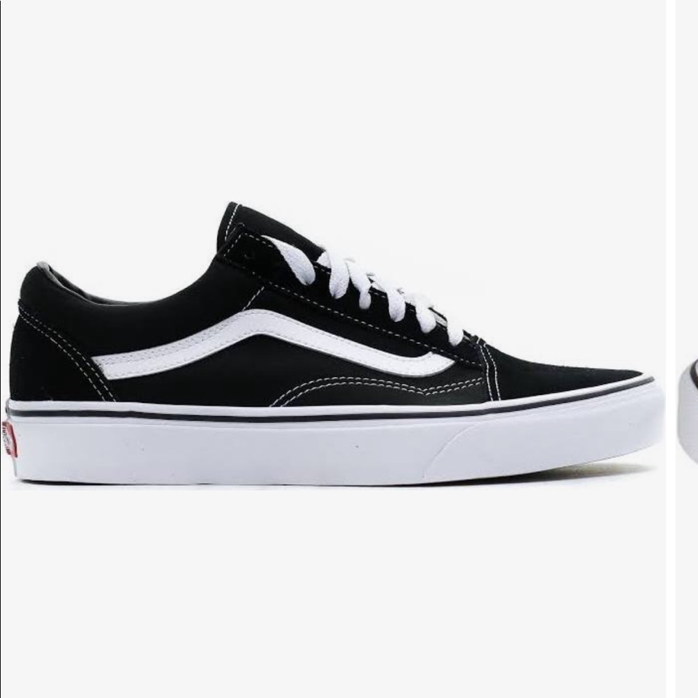 BLACK VANS